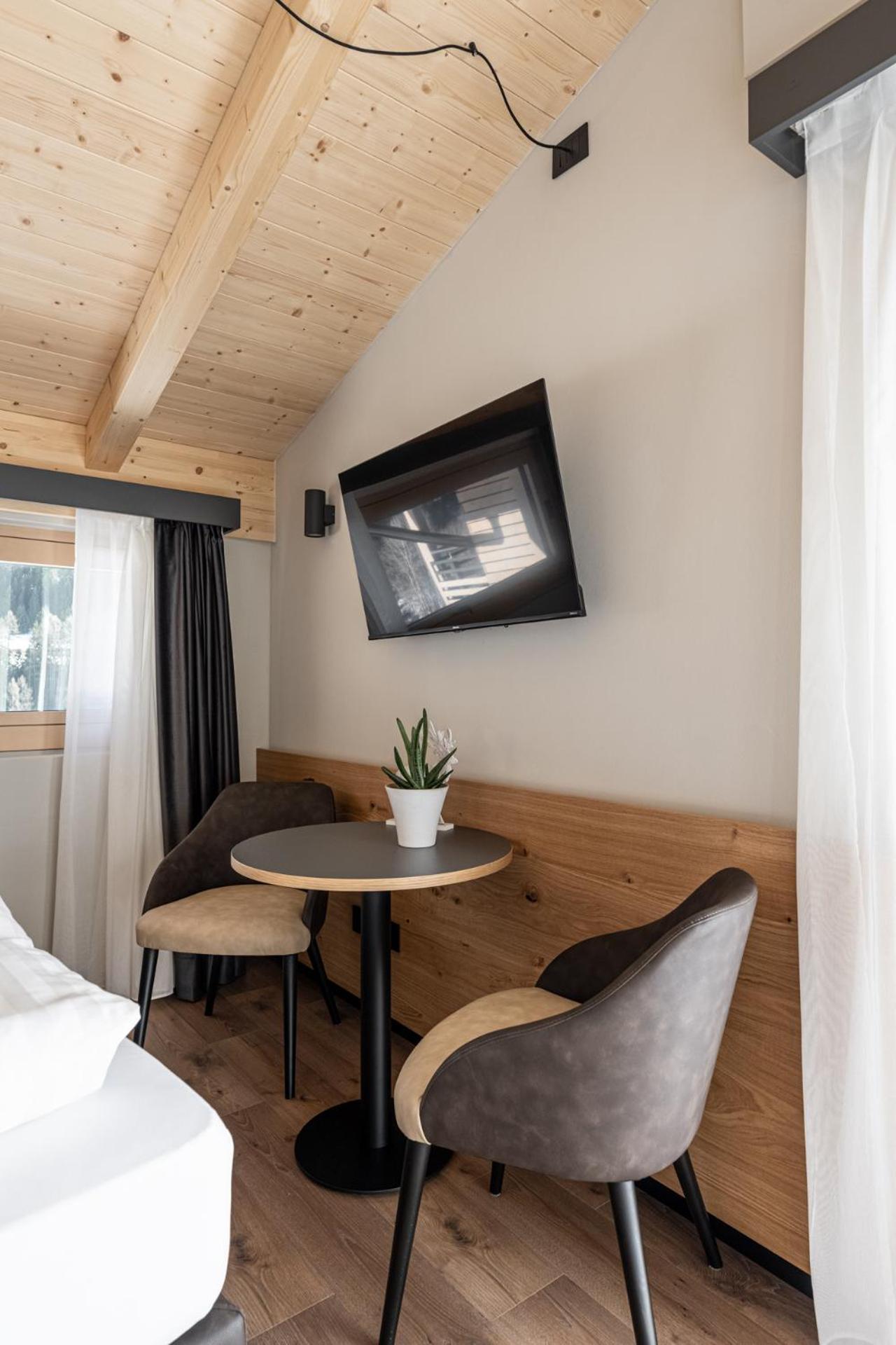 Garni La Violetta Bed & Breakfast Soraga Room photo